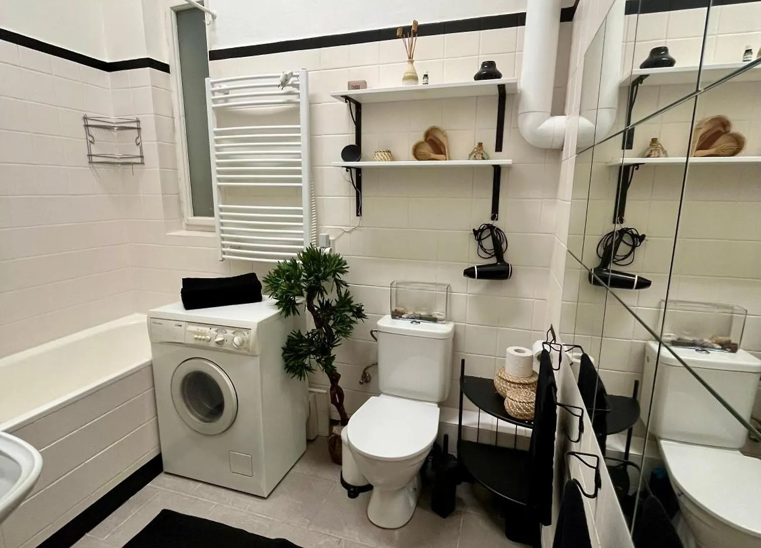 Retro Apartment In Praga