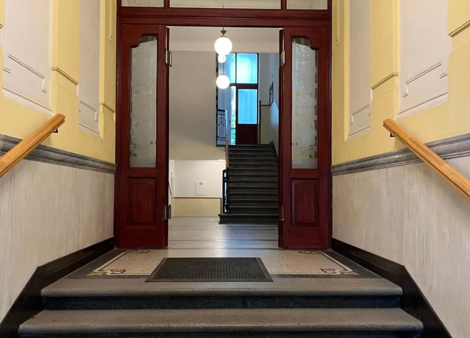 Retro Apartment In Praha