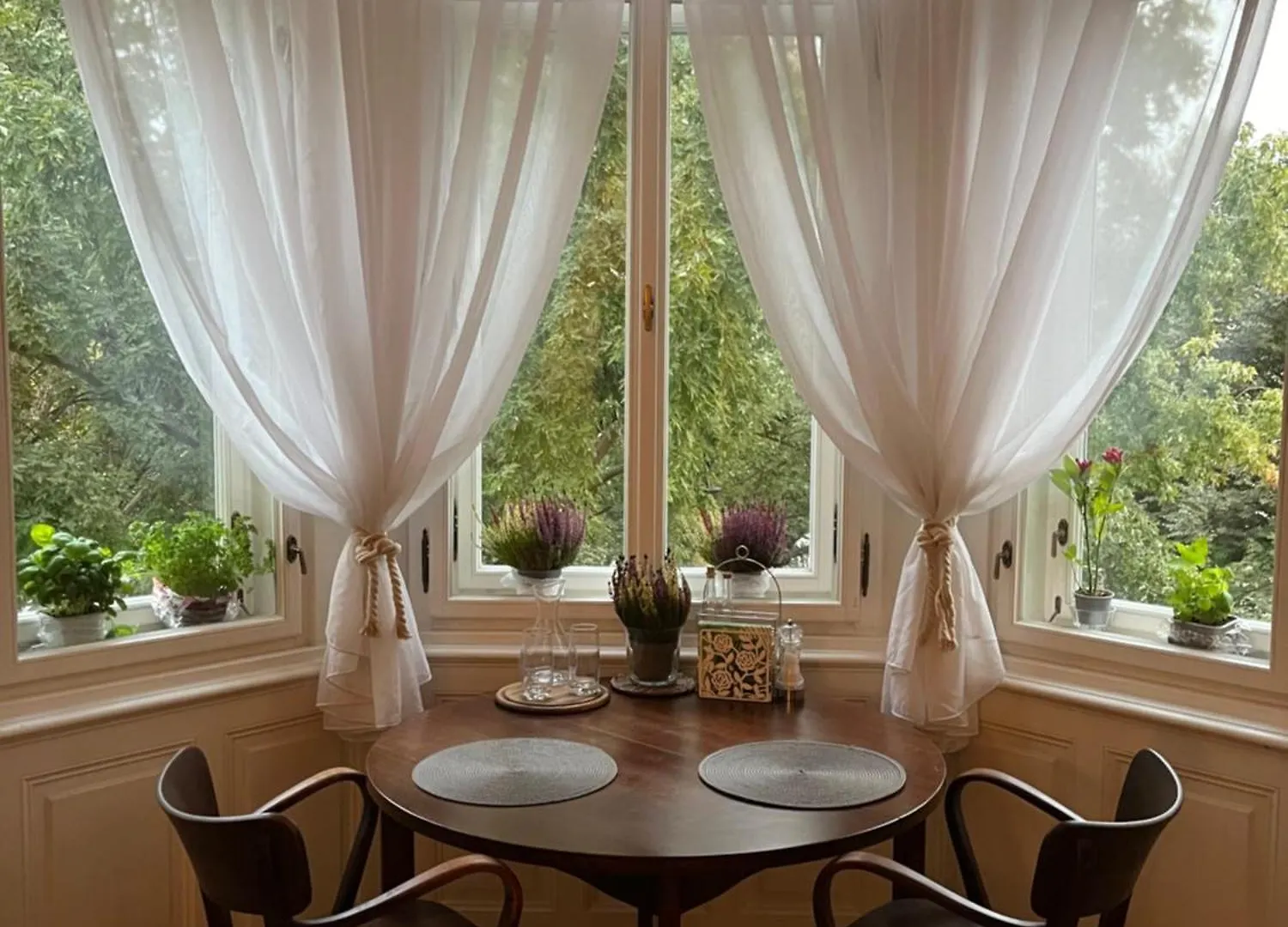 Retro Apartment In Praha
